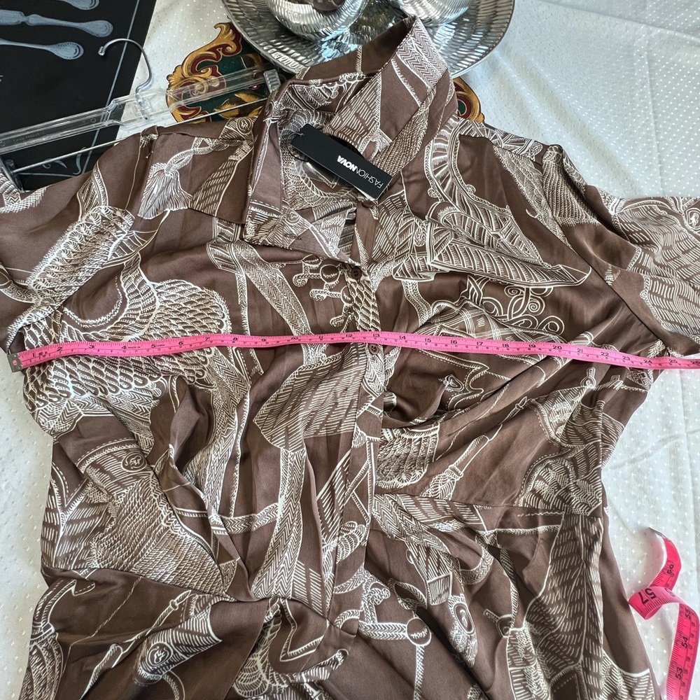 Fashion Nova Brown Geometric Long Sleeve Dress - Picture 4 of 4